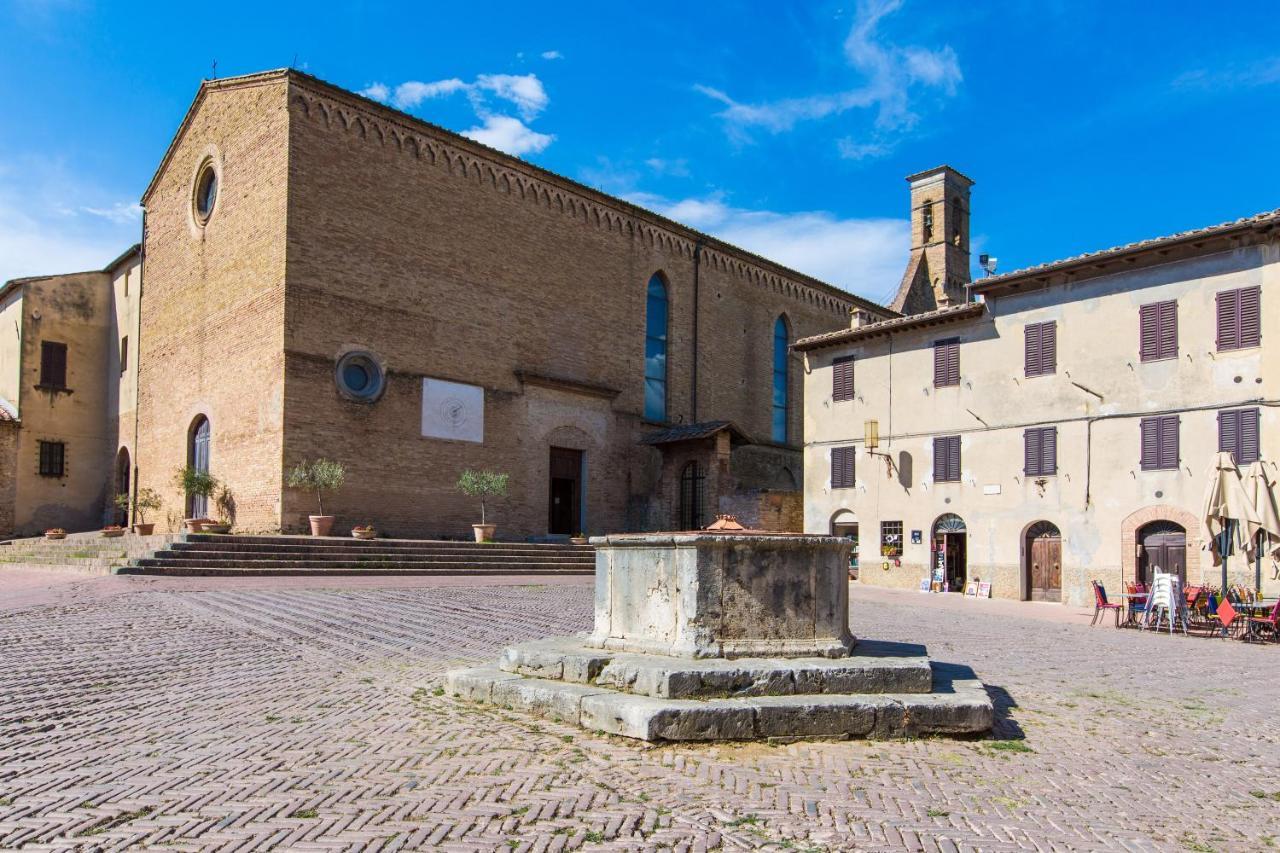 Cozy Sant'Agostino - Church View San Gimignano Buitenkant foto